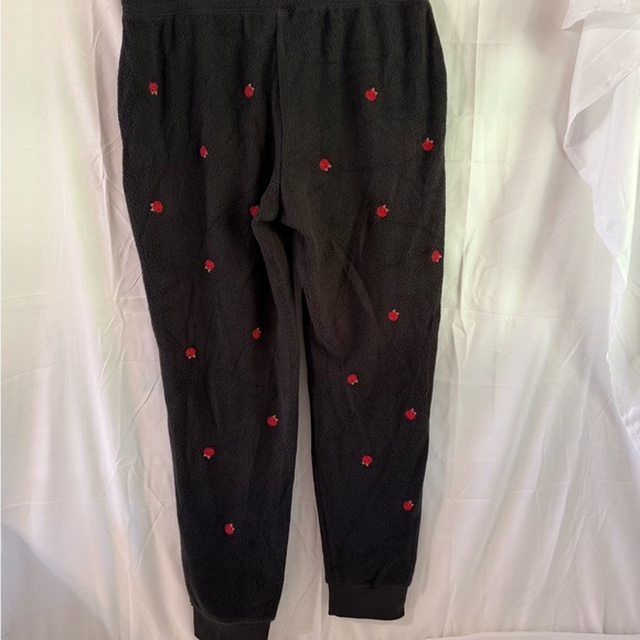 NWT Victoria’s Secret Black Sweater and Pants Set with Red Accents - Picture 7 of 9